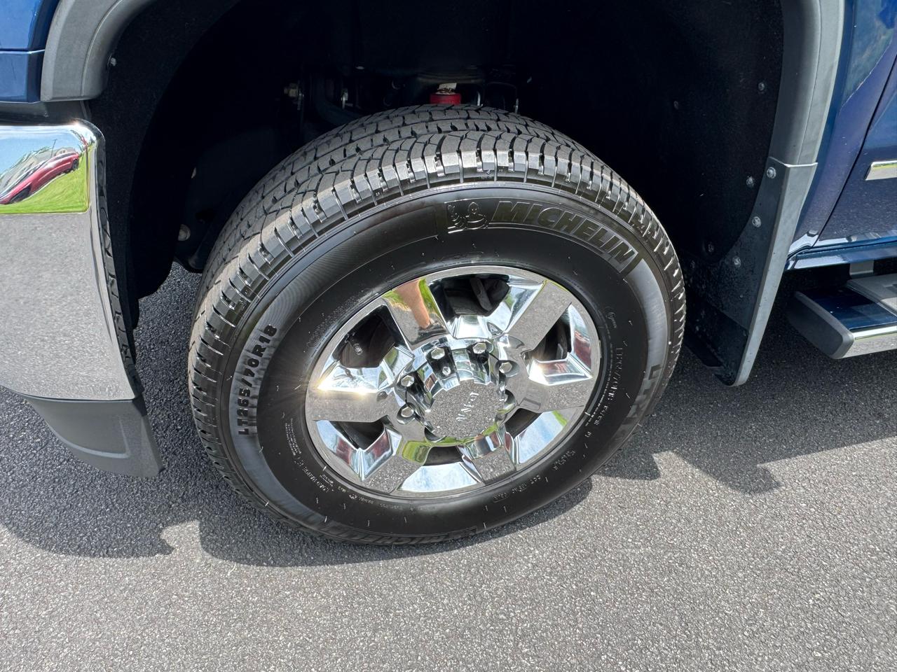 GMC Sierra 2500HD 4WD Crew Cab 167.7" SLT 2017