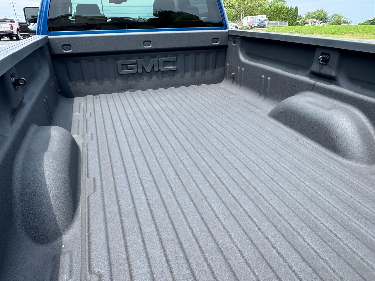 GMC Sierra 2500HD 4WD Crew Cab 167.7" SLT 2017