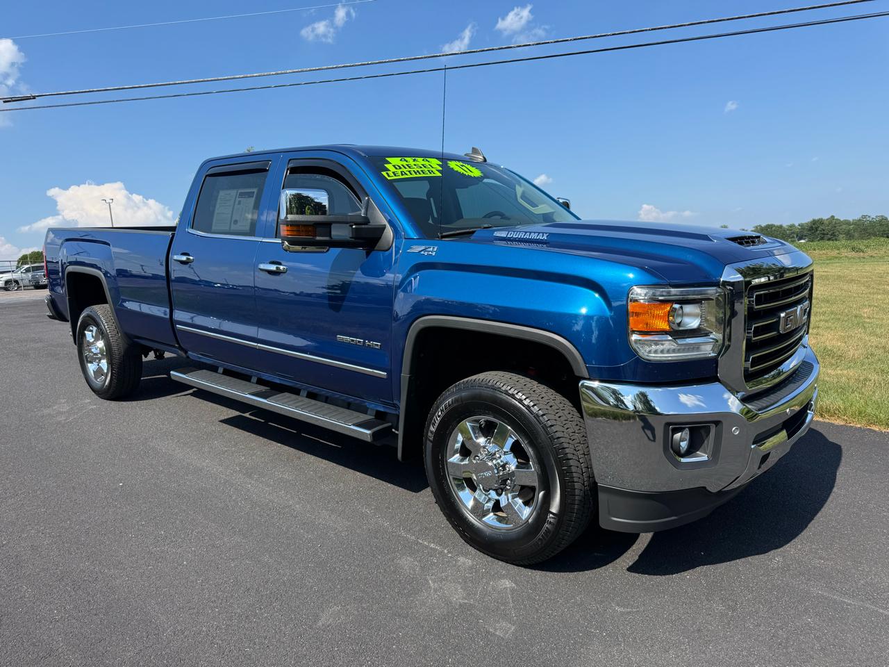 GMC Sierra 2500HD 4WD Crew Cab 167.7" SLT 2017