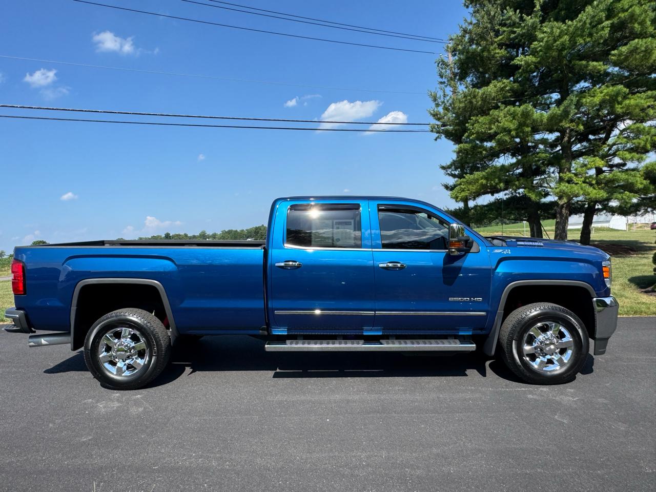 GMC Sierra 2500HD 4WD Crew Cab 167.7" SLT 2017