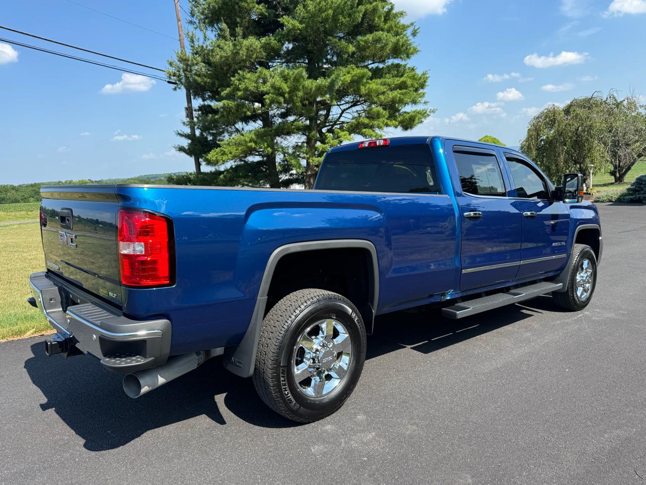 GMC Sierra 2500HD 4WD Crew Cab 167.7" SLT 2017