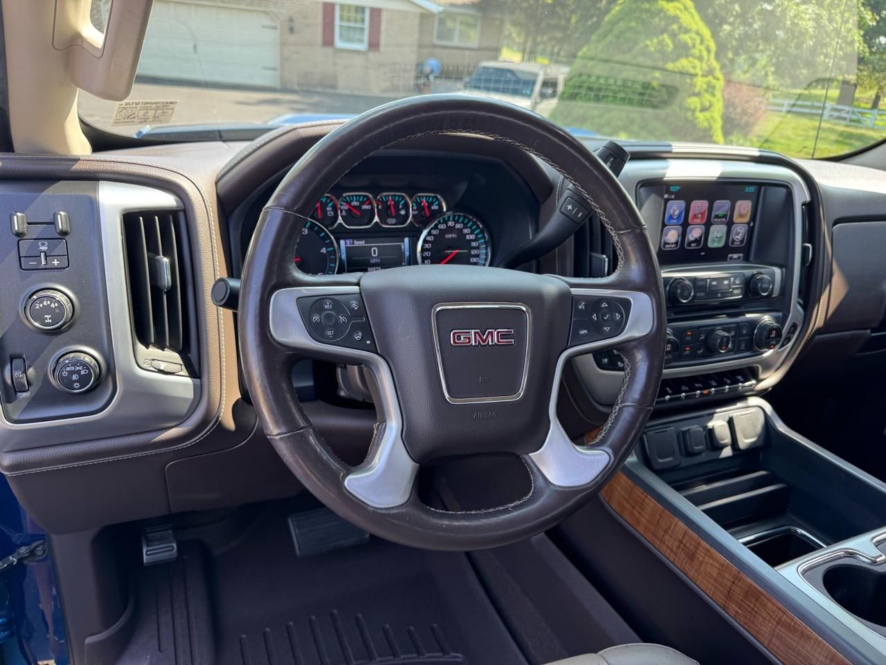 GMC Sierra 2500HD 4WD Crew Cab 167.7" SLT 2017