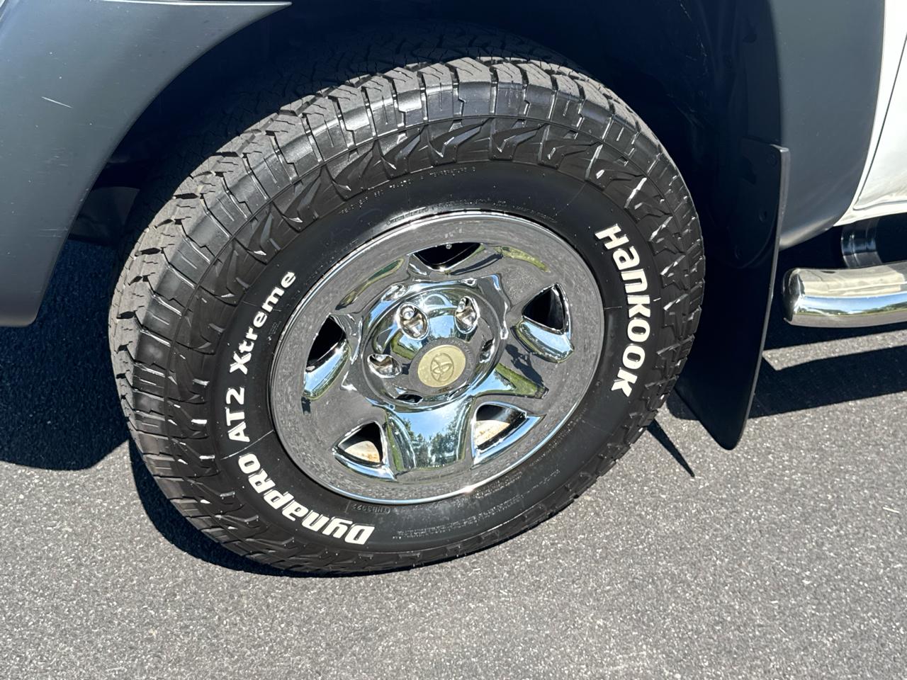 Toyota Tacoma 4WD Access I4 MT (Natl) 2009