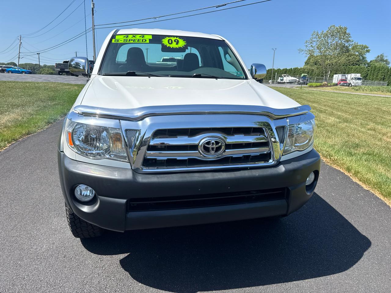 Toyota Tacoma 4WD Access I4 MT (Natl) 2009