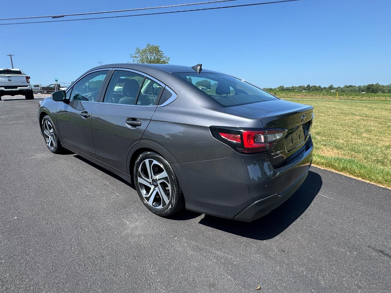 Subaru Legacy Limited CVT 2022