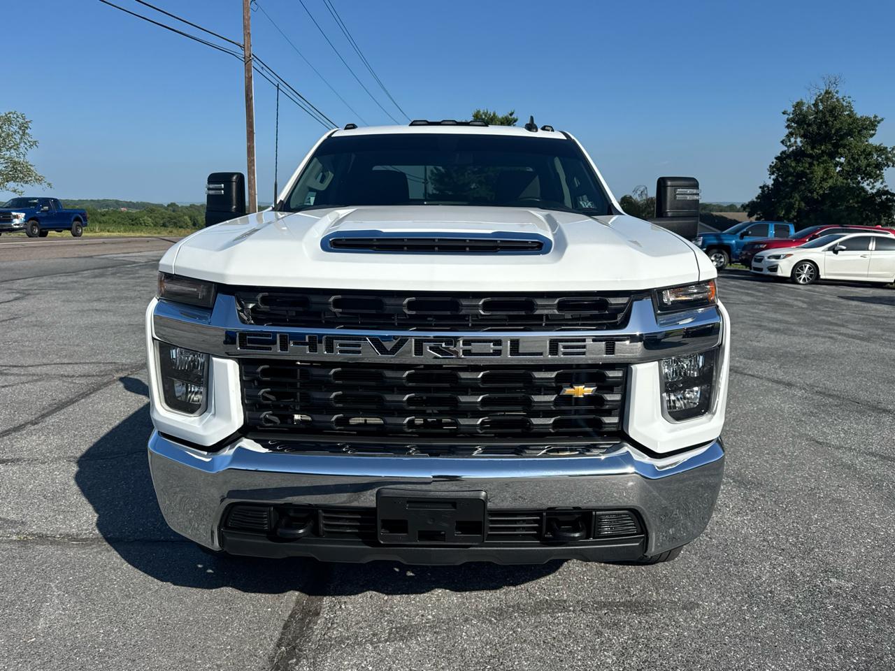 Chevrolet Silverado 3500HD CC 4WD Crew Cab 177" WB, 60" CA LT 2023