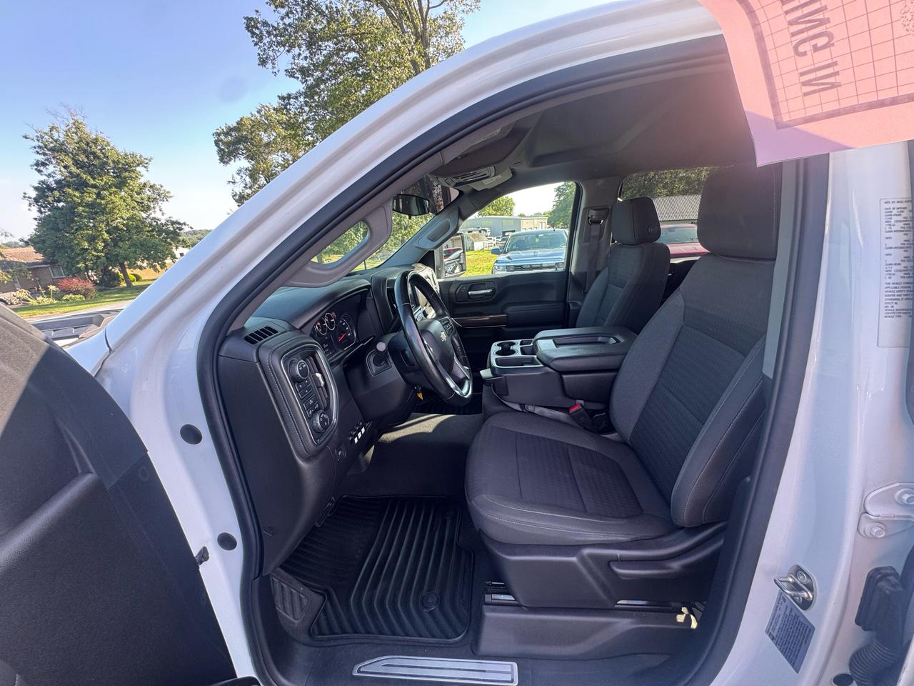Chevrolet Silverado 3500HD CC 4WD Crew Cab 177" WB, 60" CA LT 2023