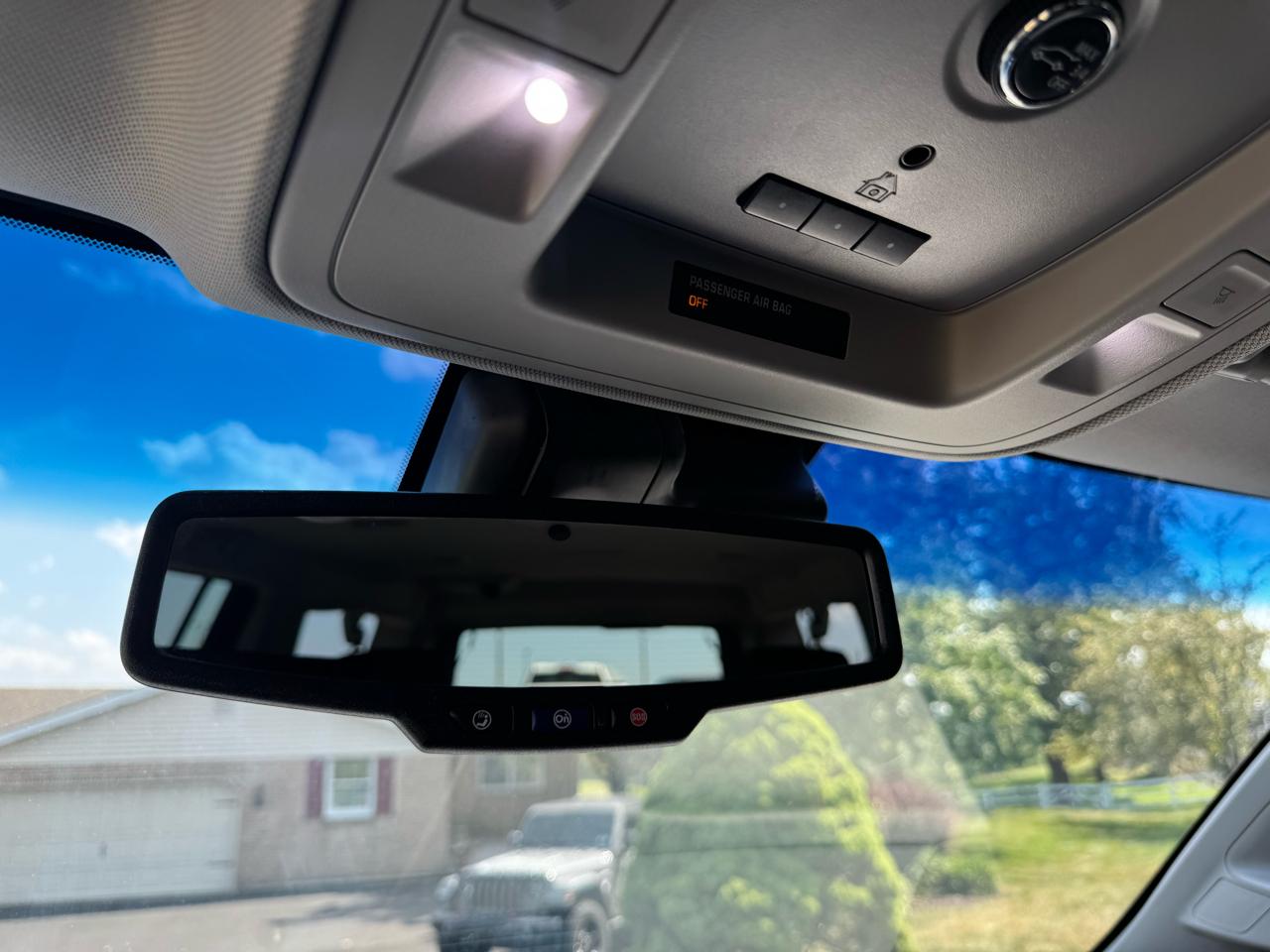 GMC Yukon XL 4WD 4dr SLE 2019