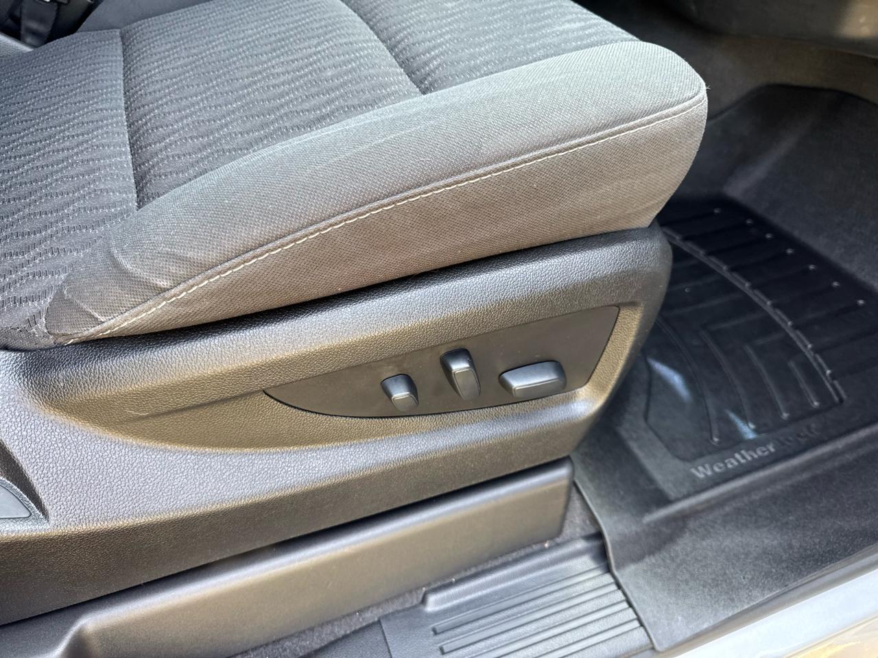 GMC Yukon XL 4WD 4dr SLE 2019
