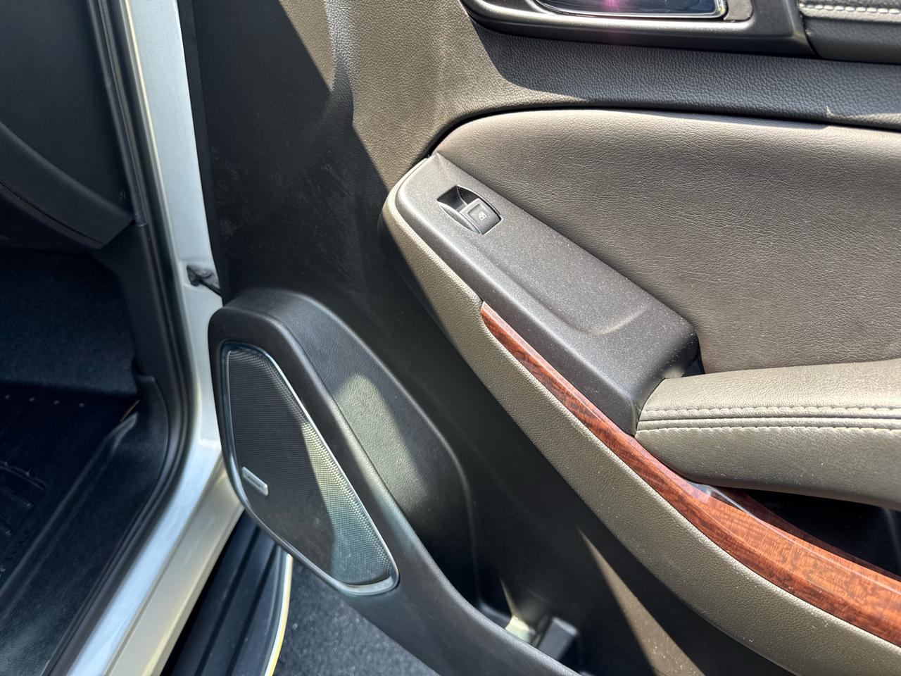 GMC Yukon XL 4WD 4dr SLE 2019