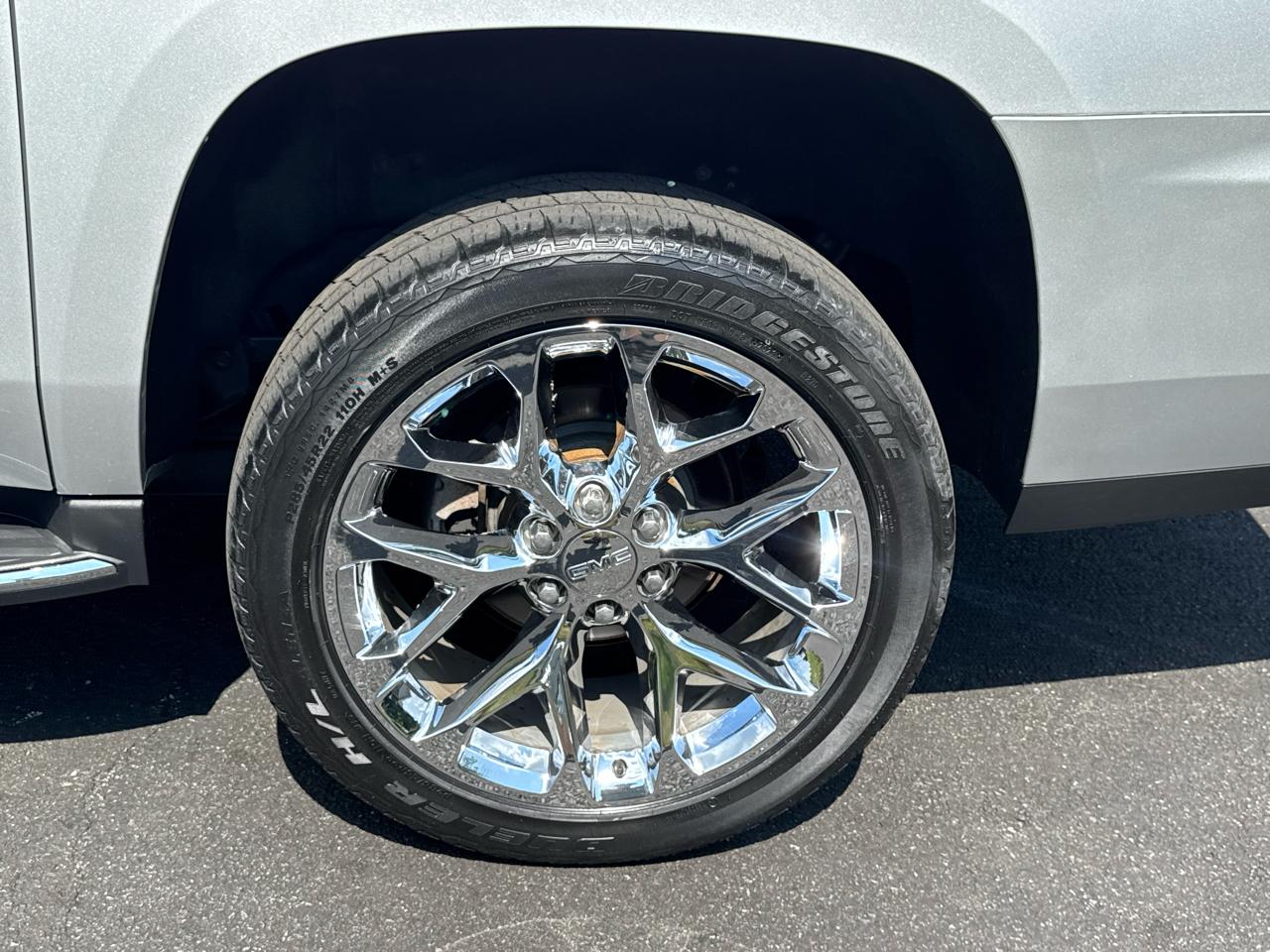 GMC Yukon XL 4WD 4dr SLE 2019