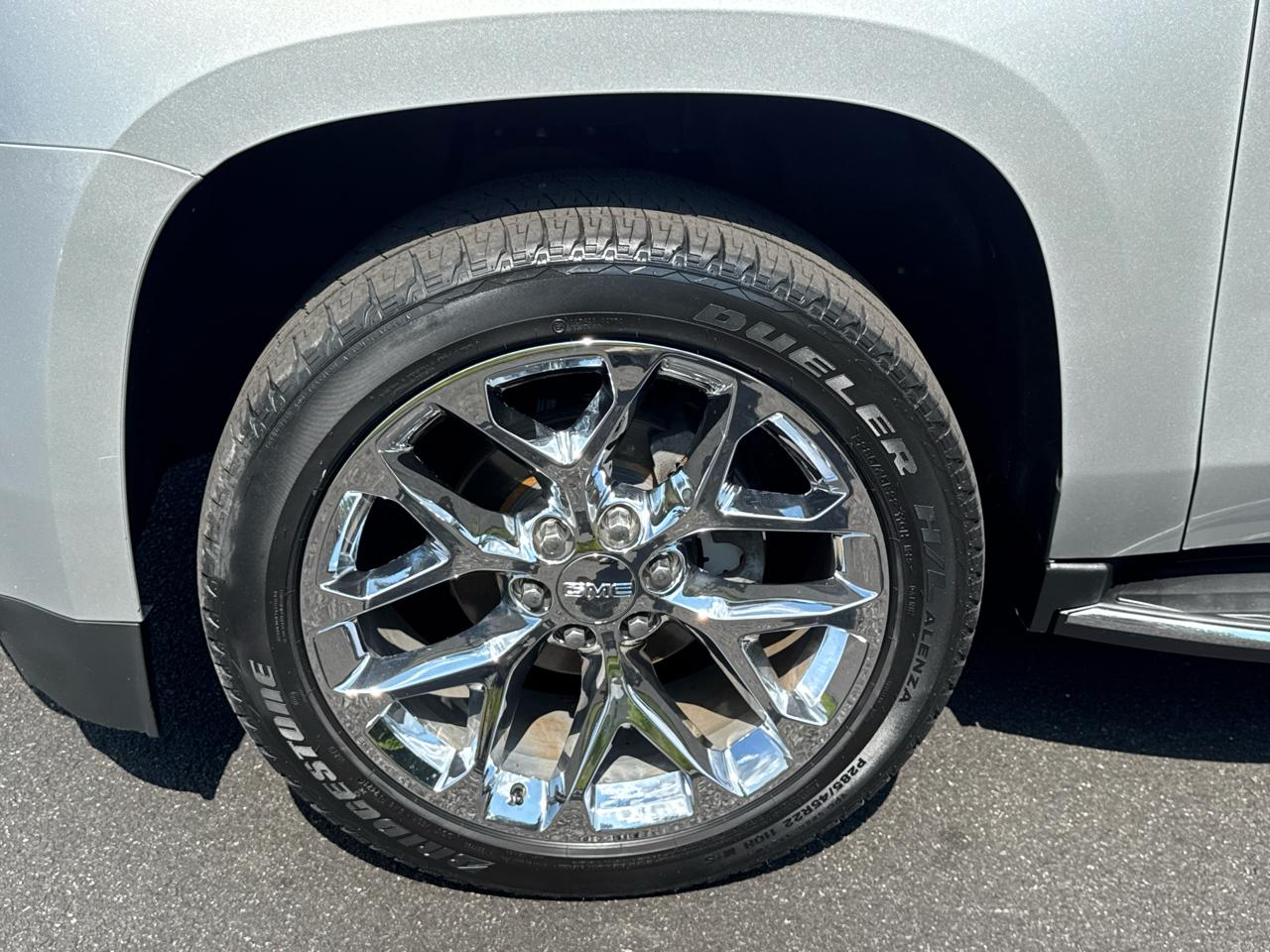 GMC Yukon XL 4WD 4dr SLE 2019