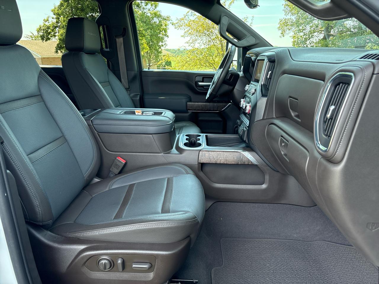 GMC Sierra 3500HD 4WD Crew Cab 172" Denali 2021