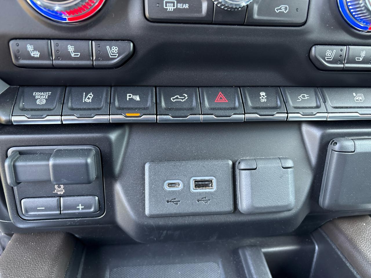 GMC Sierra 3500HD 4WD Crew Cab 172" Denali 2021