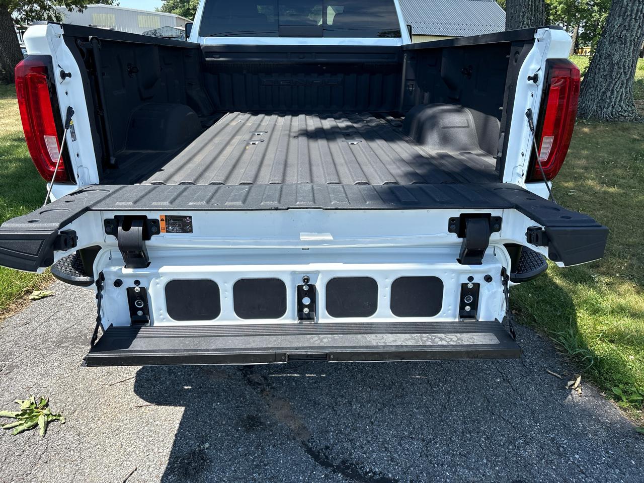 GMC Sierra 3500HD 4WD Crew Cab 172" Denali 2021