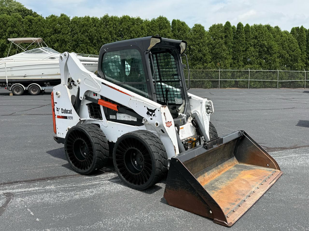 Bobcat 570  2015