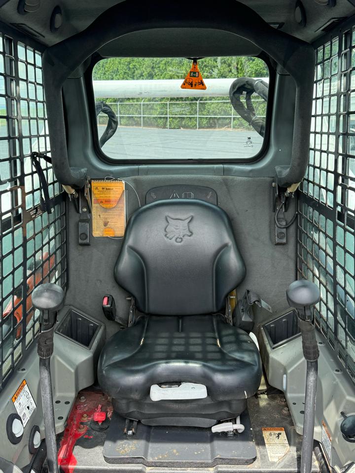 Bobcat 570  2015