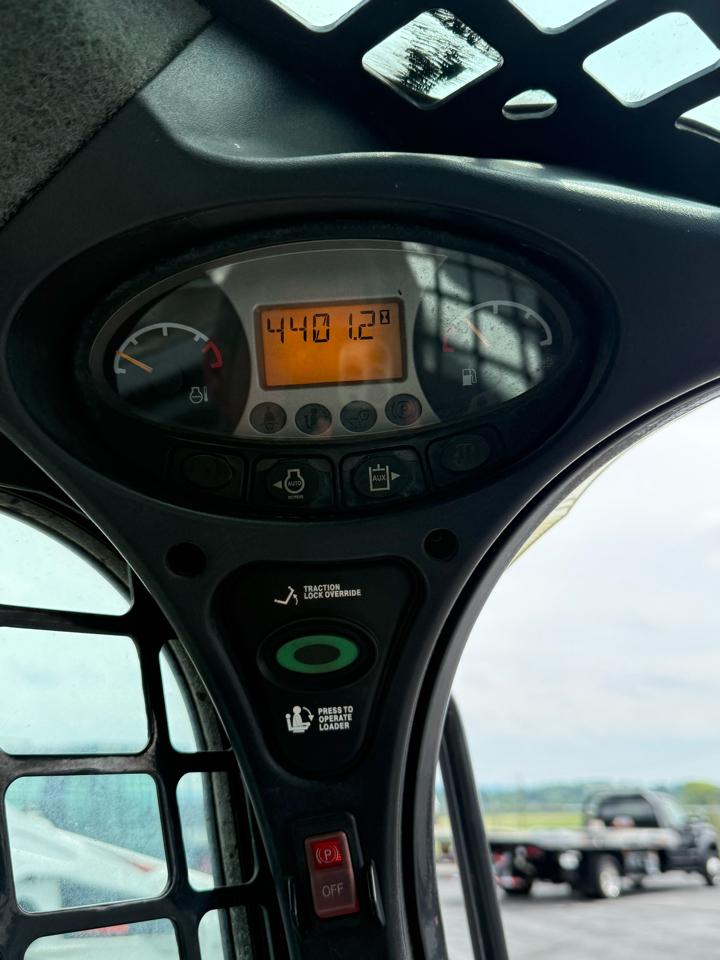 Bobcat 570  2015