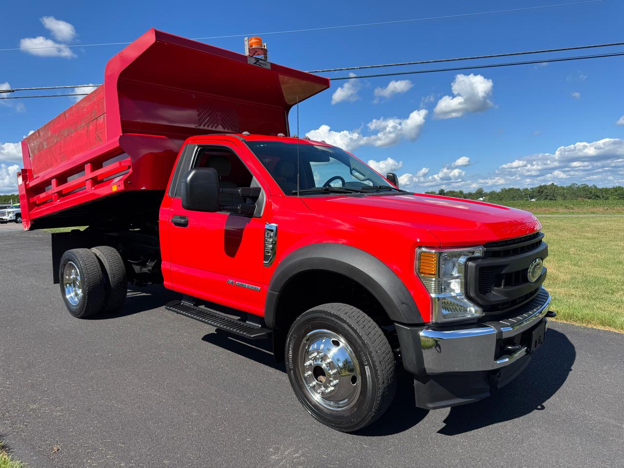 Ford Super Duty F-550 DRW XL 4WD Reg Cab 145" WB 60" CA 2021