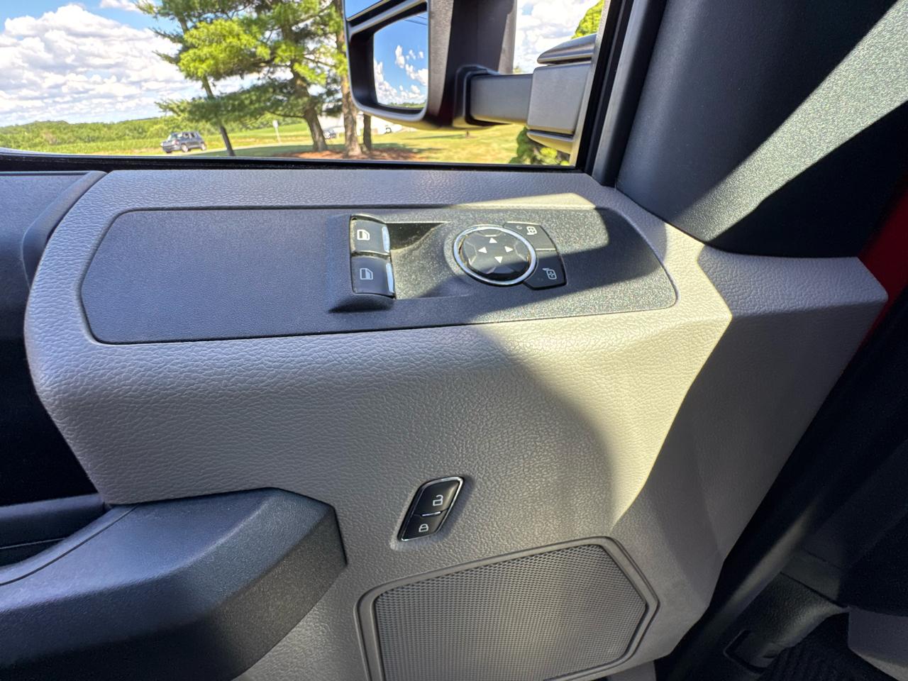 Ford Super Duty F-550 DRW XL 4WD Reg Cab 145" WB 60" CA 2021