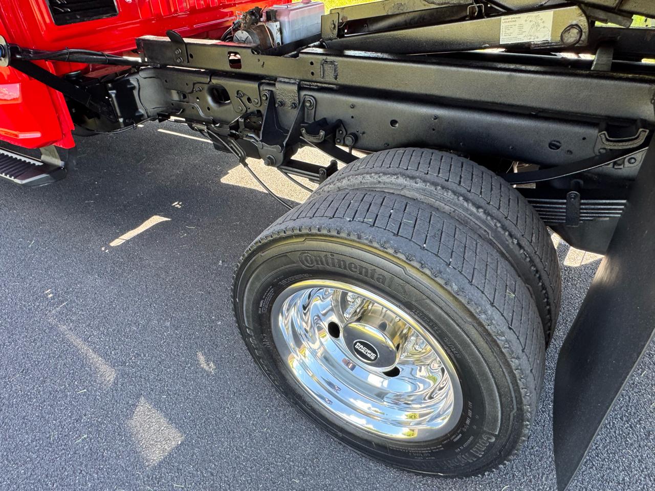 Ford Super Duty F-550 DRW XL 4WD Reg Cab 145" WB 60" CA 2021