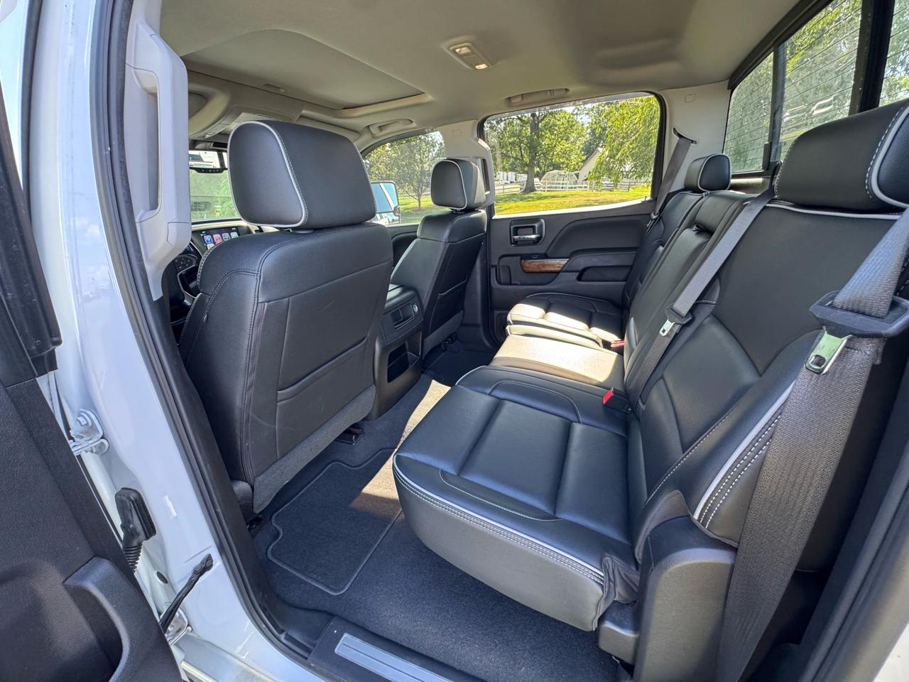 Chevrolet Silverado 2500HD 4WD Crew Cab 153.7" High Country 2019