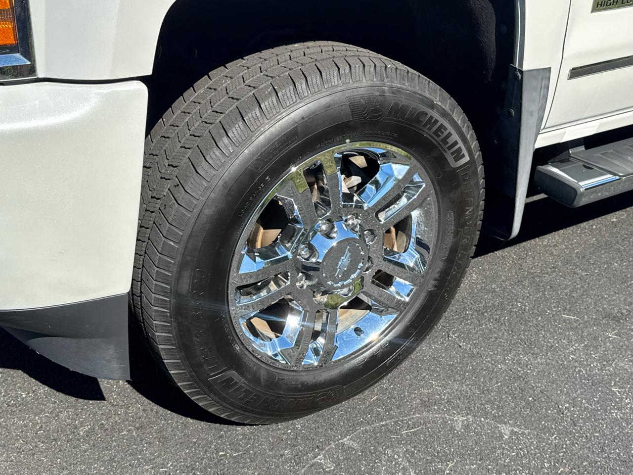 Chevrolet Silverado 2500HD 4WD Crew Cab 153.7" High Country 2019