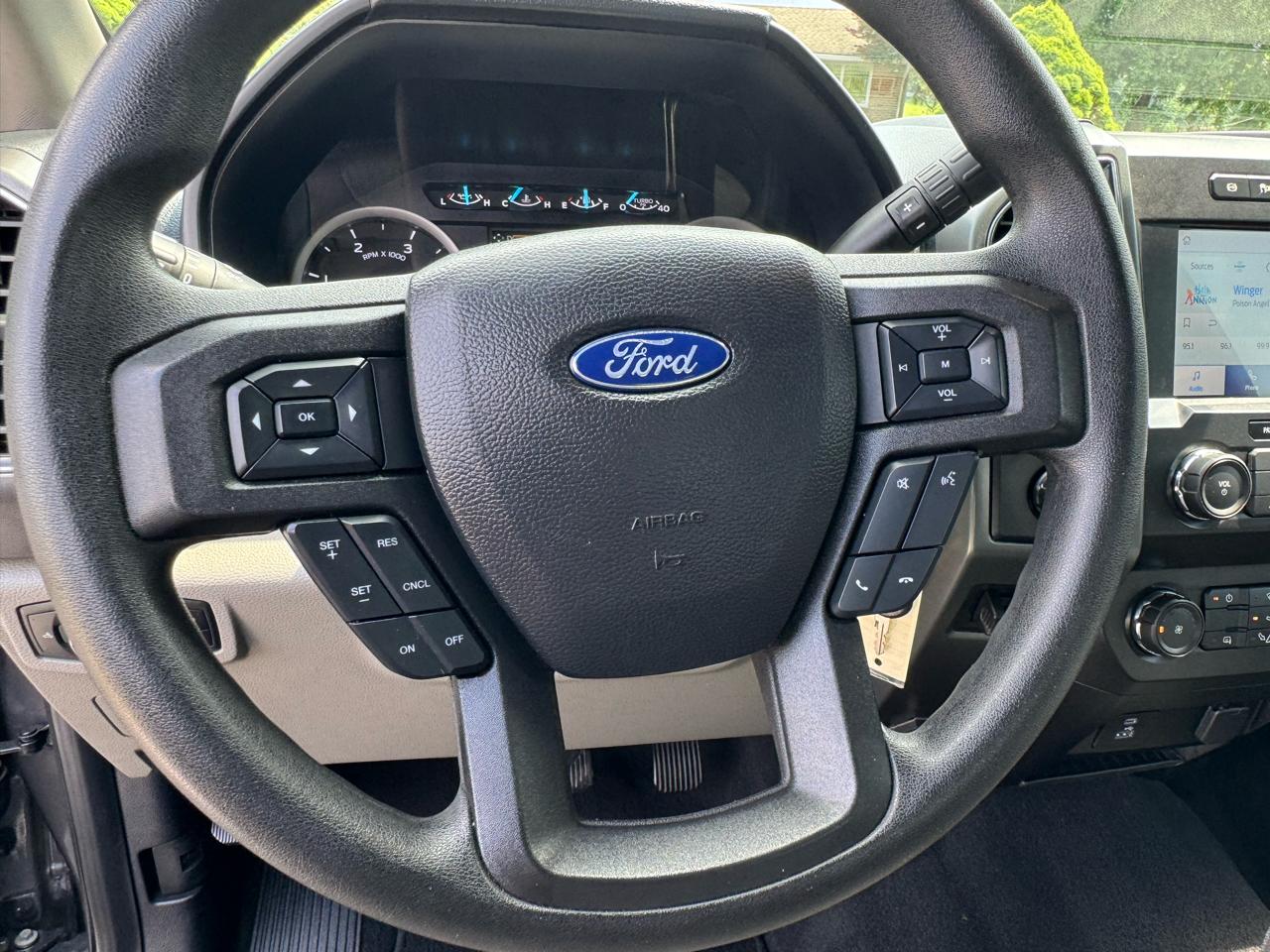 Ford Super Duty F-250 SRW XLT 4WD Crew Cab 6.75' Box 2021