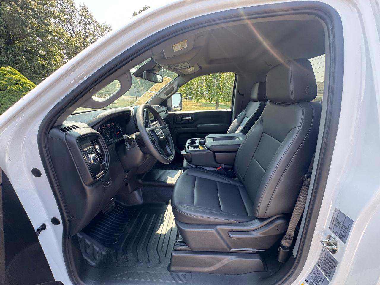GMC Sierra 3500HD 2WD Reg Cab 142" Pro 2024