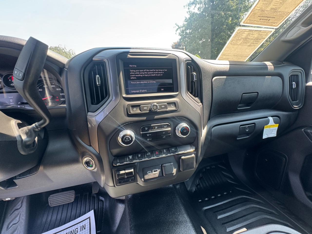 GMC Sierra 3500HD 2WD Reg Cab 142" Pro 2024