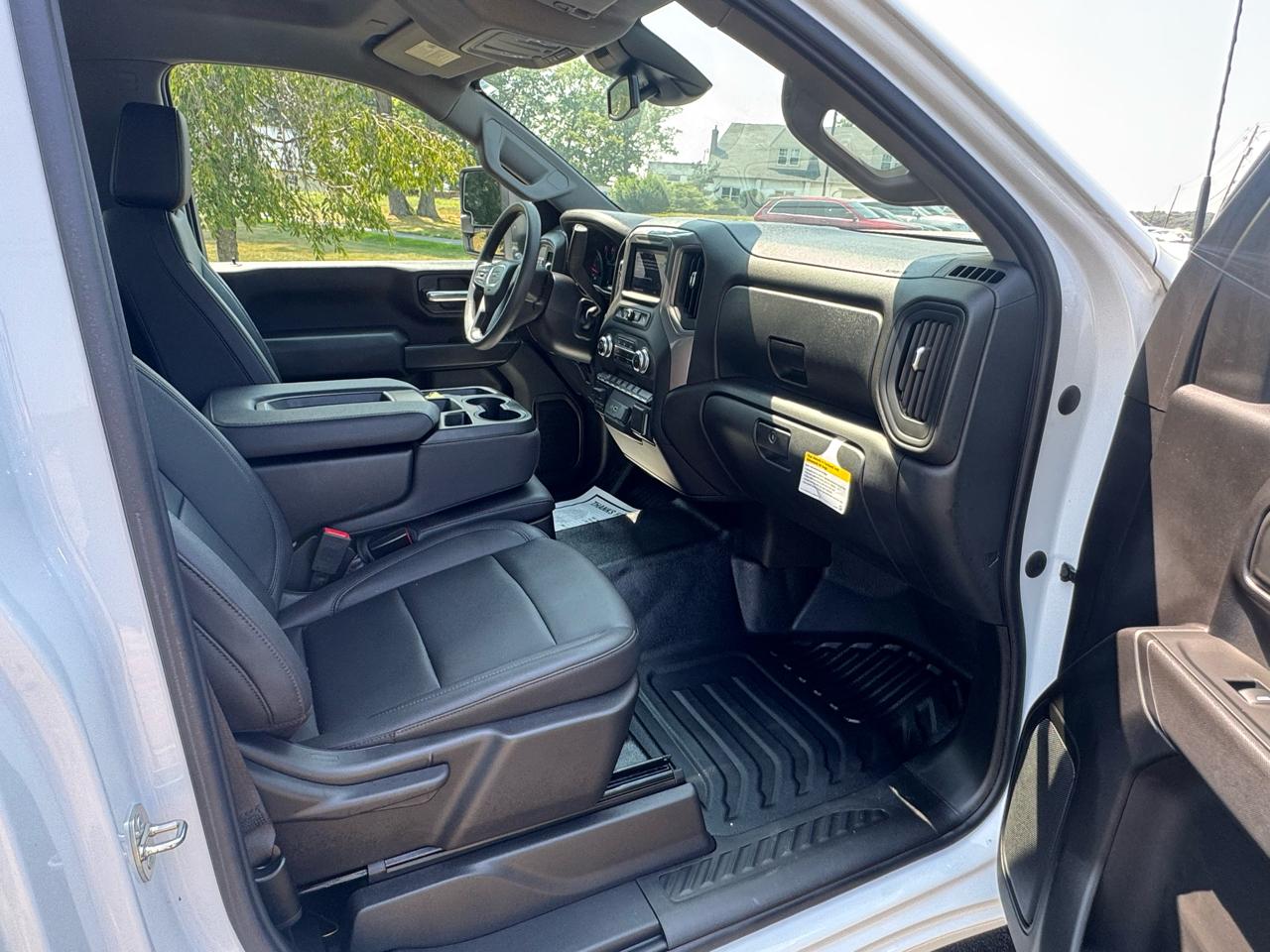 GMC Sierra 3500HD 2WD Reg Cab 142" Pro 2024