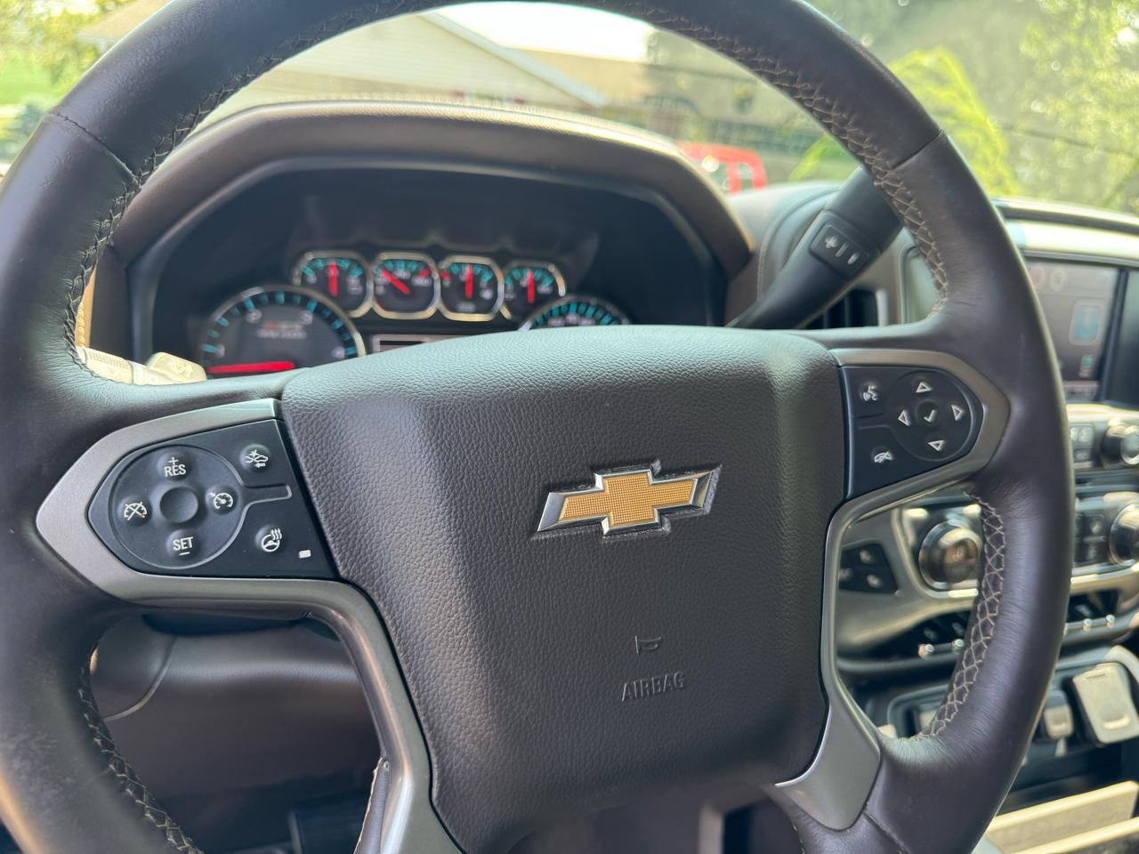 Chevrolet Silverado 2500HD Built After Aug 14 4WD Crew Cab 153.7" LTZ 2015