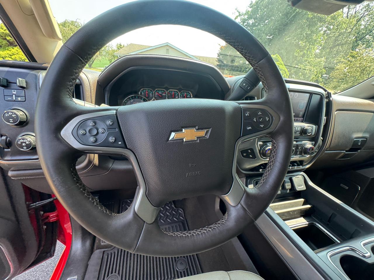 Chevrolet Silverado 2500HD Built After Aug 14 4WD Crew Cab 153.7" LTZ 2015