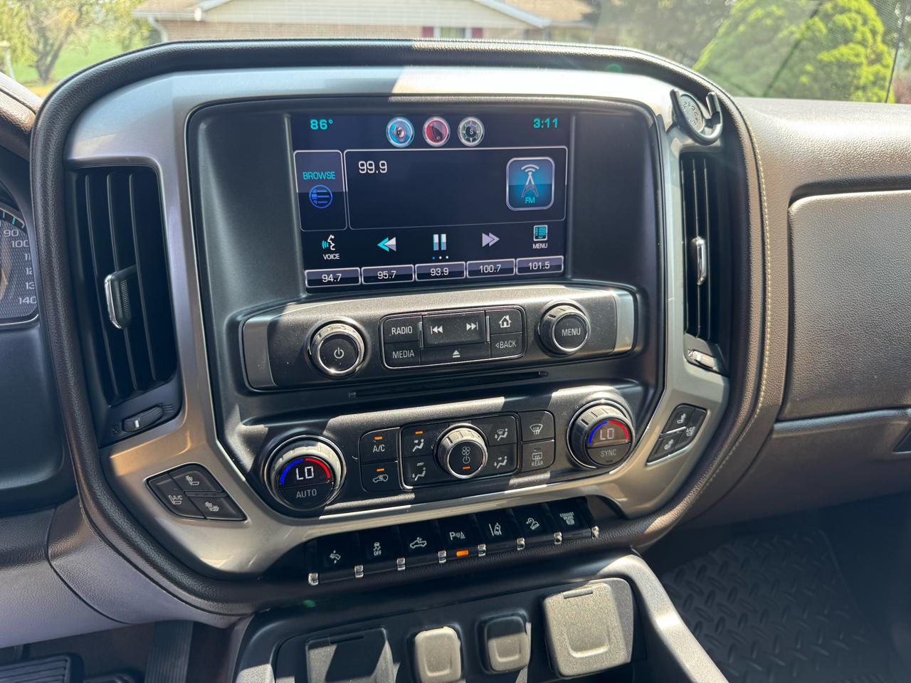 Chevrolet Silverado 2500HD Built After Aug 14 4WD Crew Cab 153.7" LTZ 2015