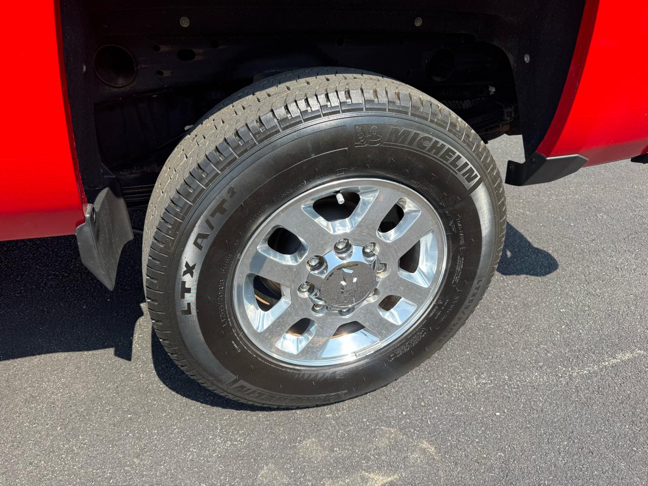 Chevrolet Silverado 2500HD Built After Aug 14 4WD Crew Cab 153.7" LTZ 2015