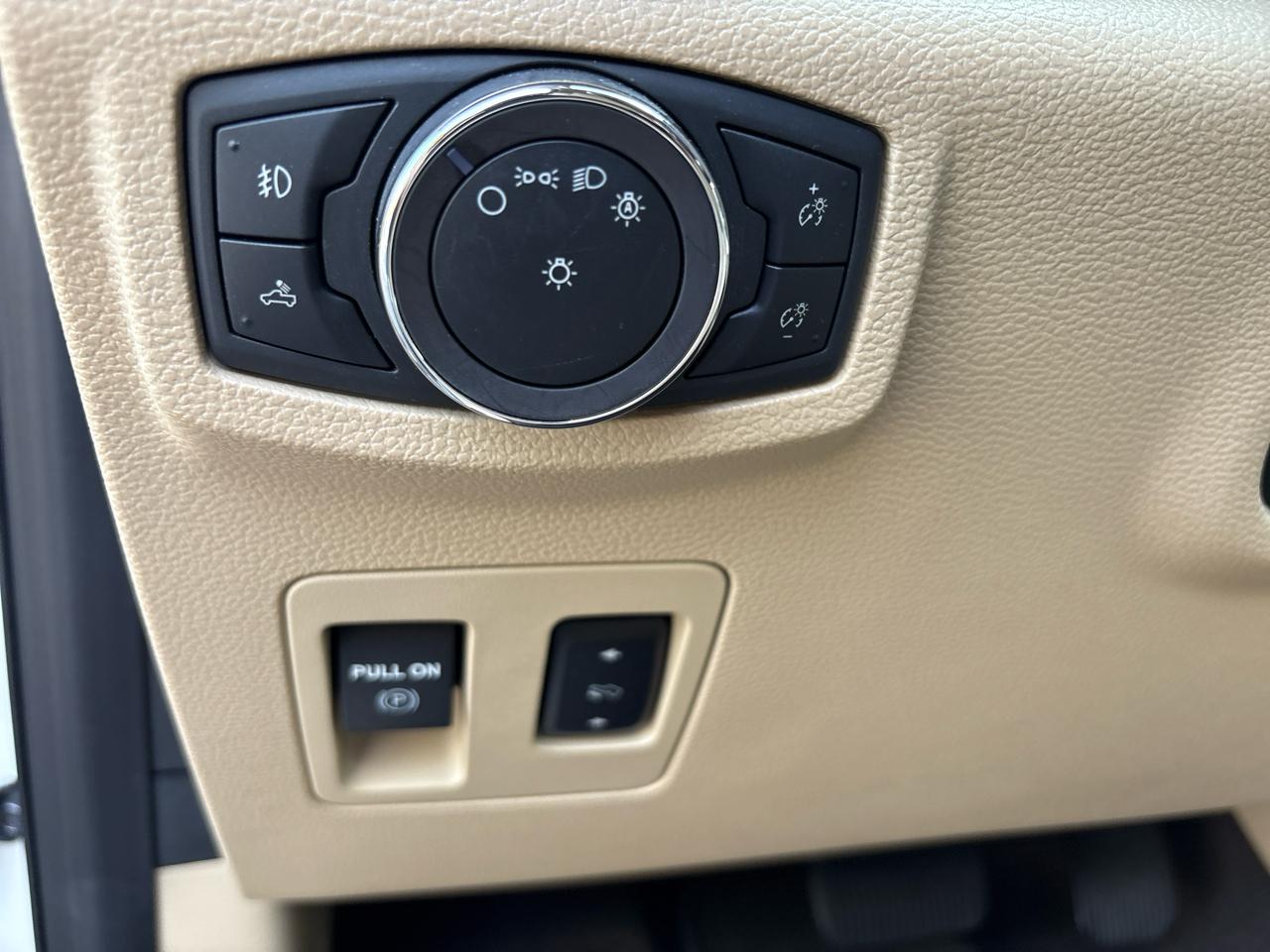 Ford F-150 Lariat SuperCrew 5.5-ft. Bed 4WD 2019