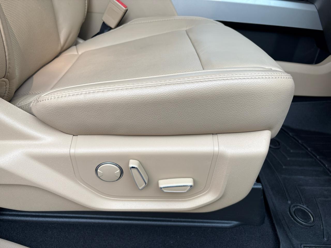 Ford Super Duty F-250 SRW Lariat 4WD Crew Cab 6.75' Box 2019