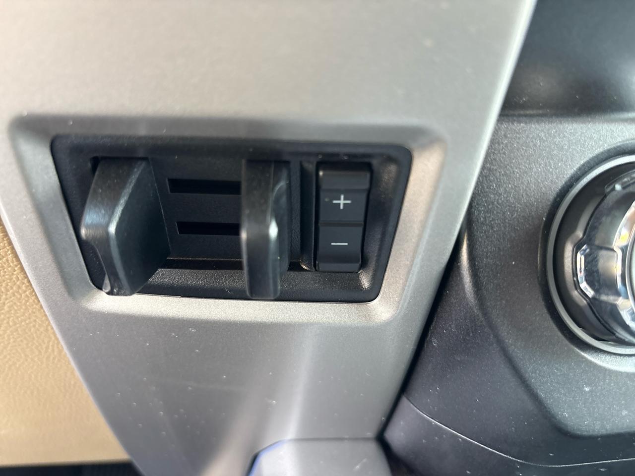 Ford Super Duty F-250 SRW Lariat 4WD Crew Cab 6.75' Box 2019