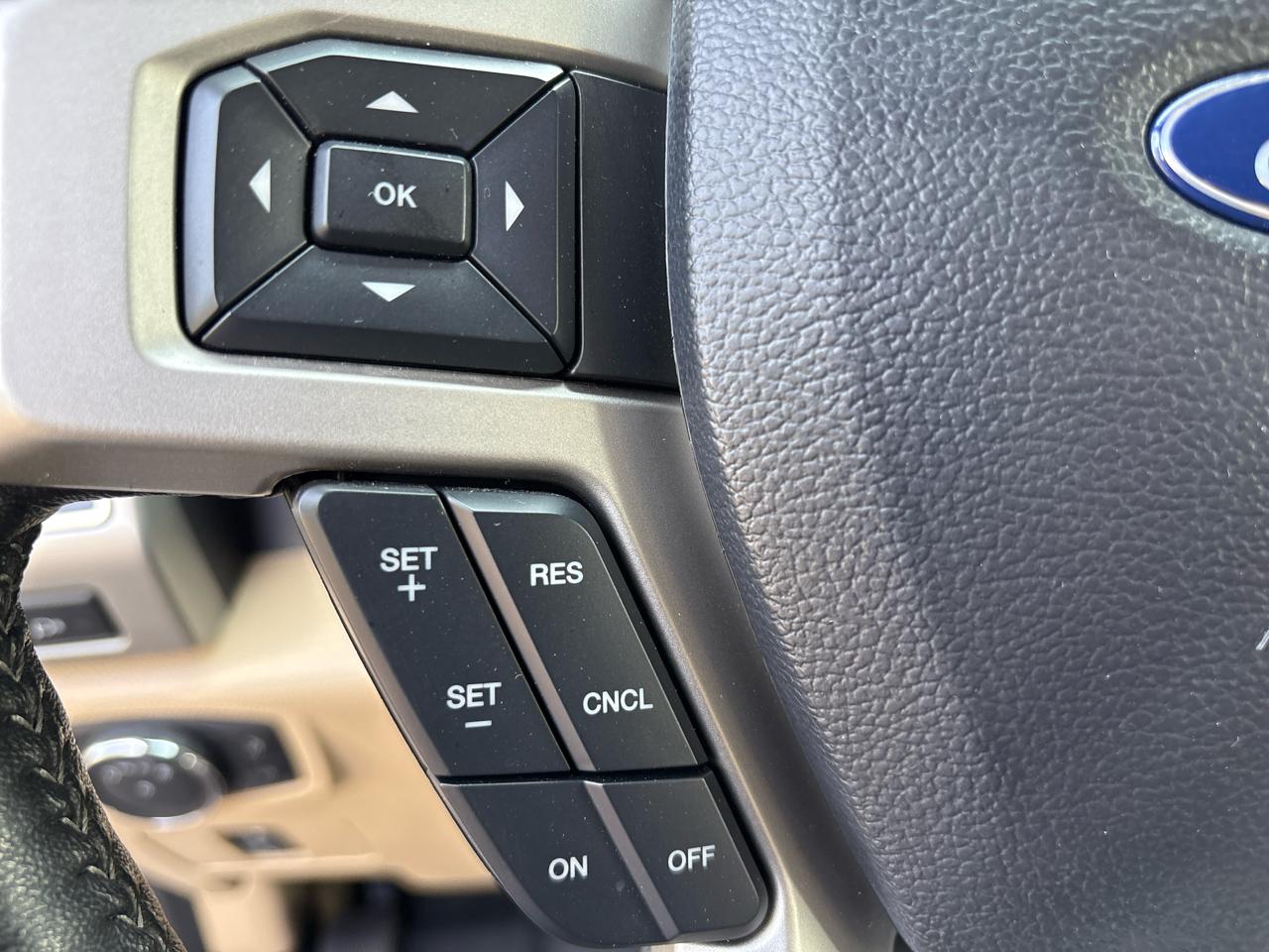 Ford Super Duty F-250 SRW Lariat 4WD Crew Cab 6.75' Box 2019