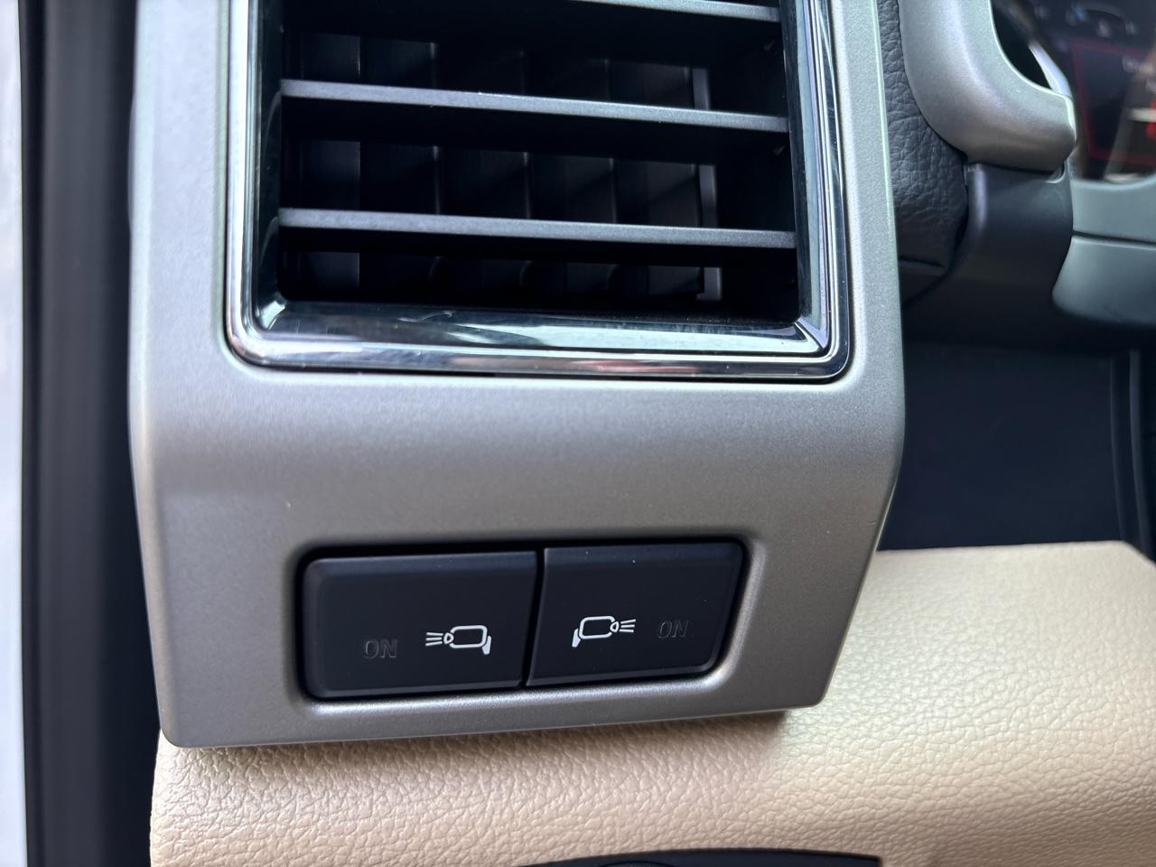 Ford Super Duty F-250 SRW Lariat 4WD Crew Cab 6.75' Box 2019