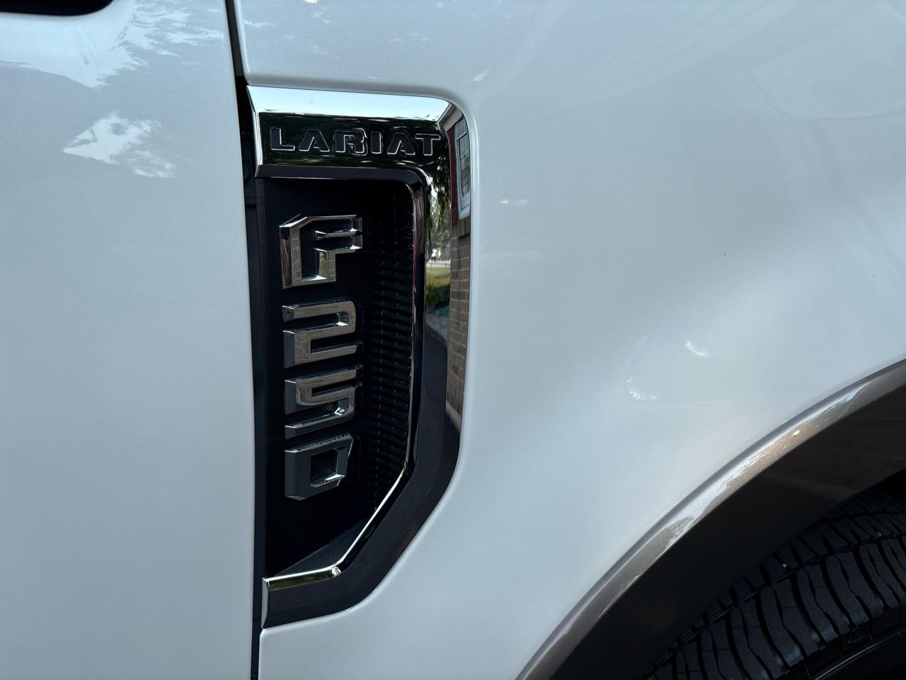 Ford Super Duty F-250 SRW Lariat 4WD Crew Cab 6.75' Box 2019