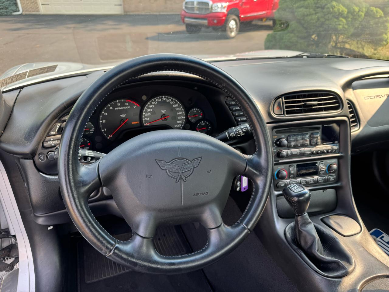 Chevrolet Corvette 2dr Convertible 2002