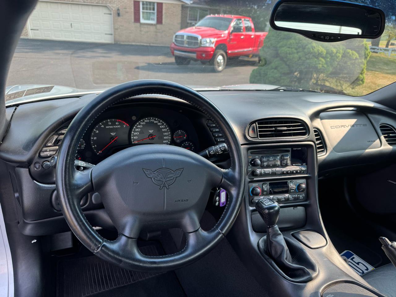 Chevrolet Corvette 2dr Convertible 2002