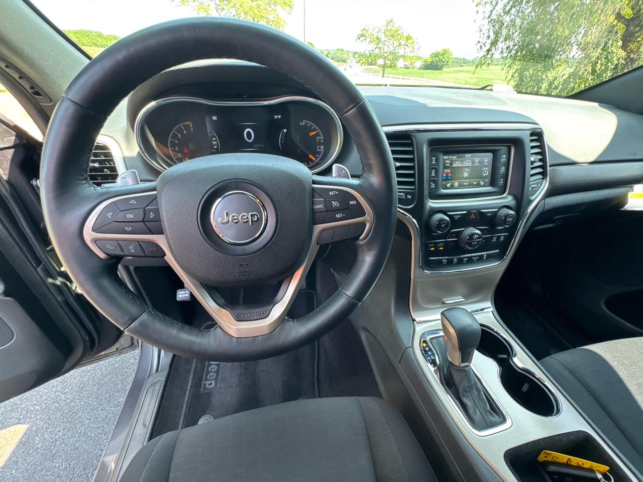 Jeep Grand Cherokee Laredo 4x4 2017