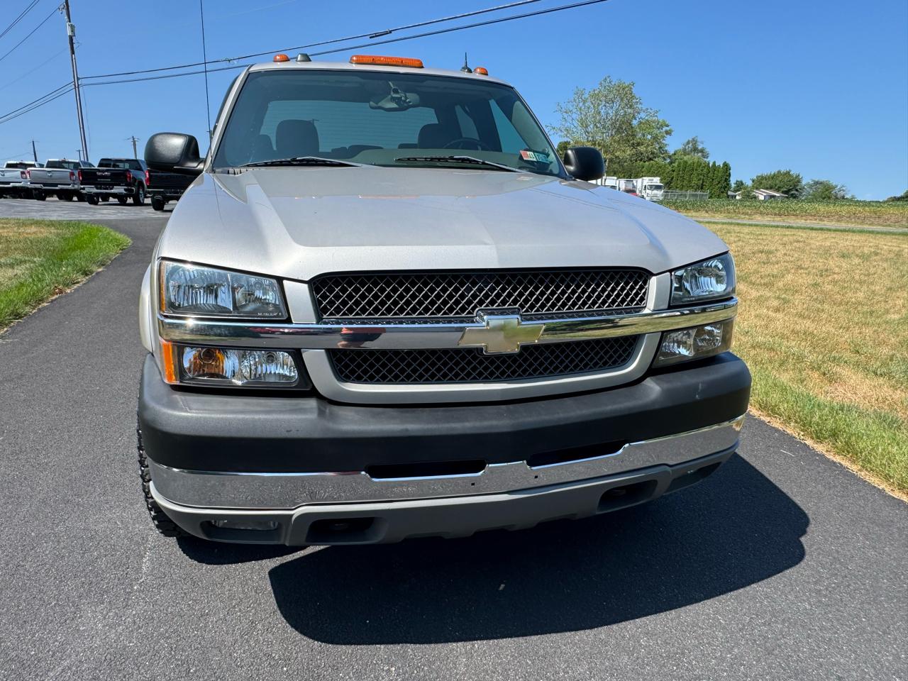 Chevrolet Silverado 2500HD Crew Cab 153" WB 4WD LT 2004