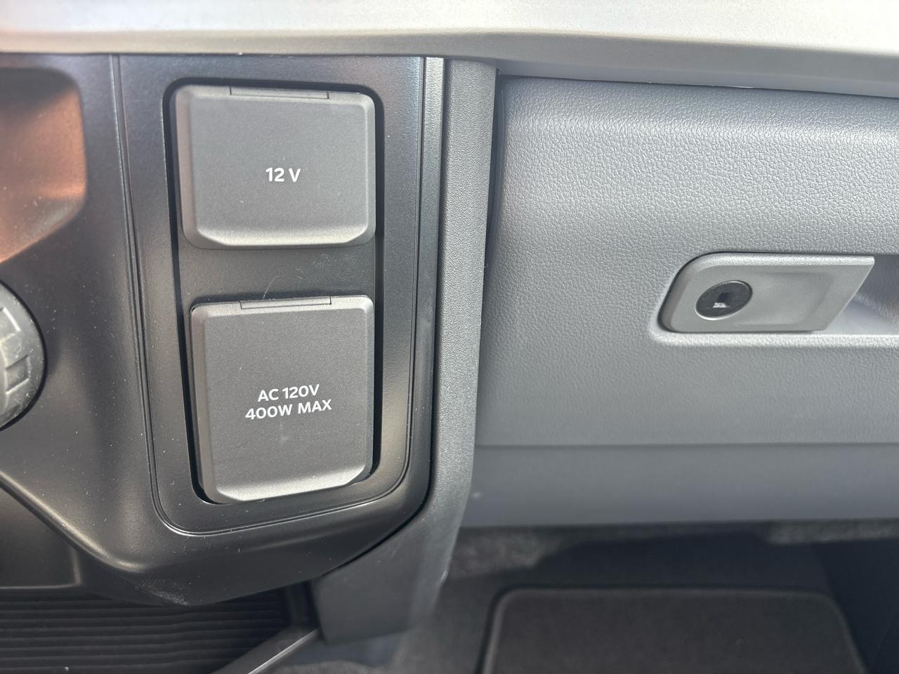 Ford Super Duty F-350 SRW  2025