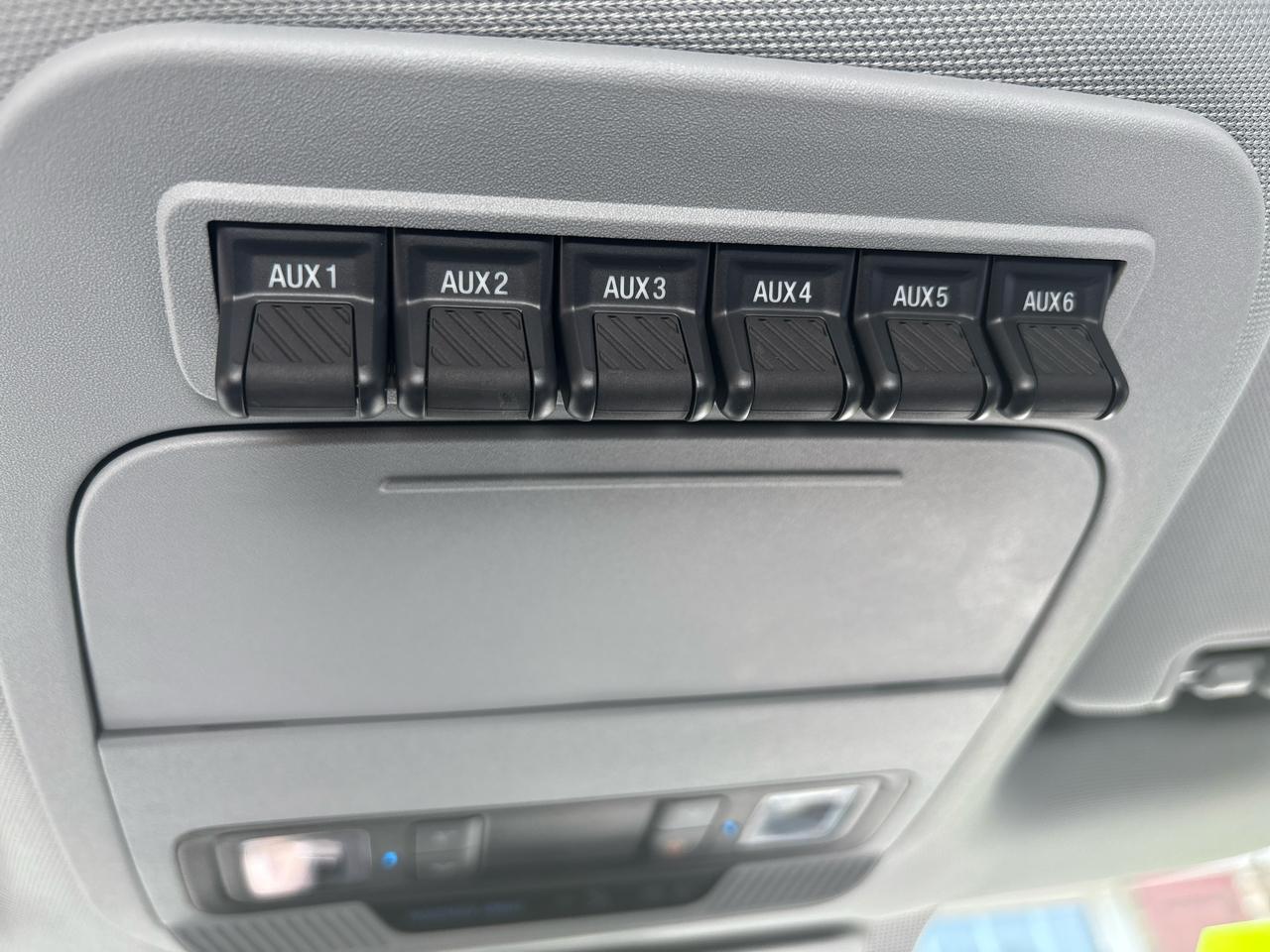 Ford Super Duty F-350 SRW  2025