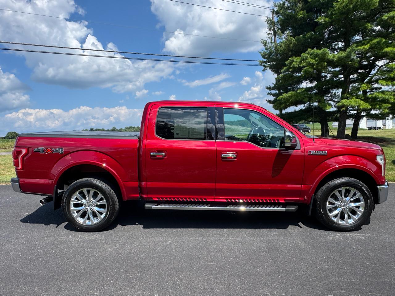 Ford F-150 4WD SuperCrew 145" Lariat 2016
