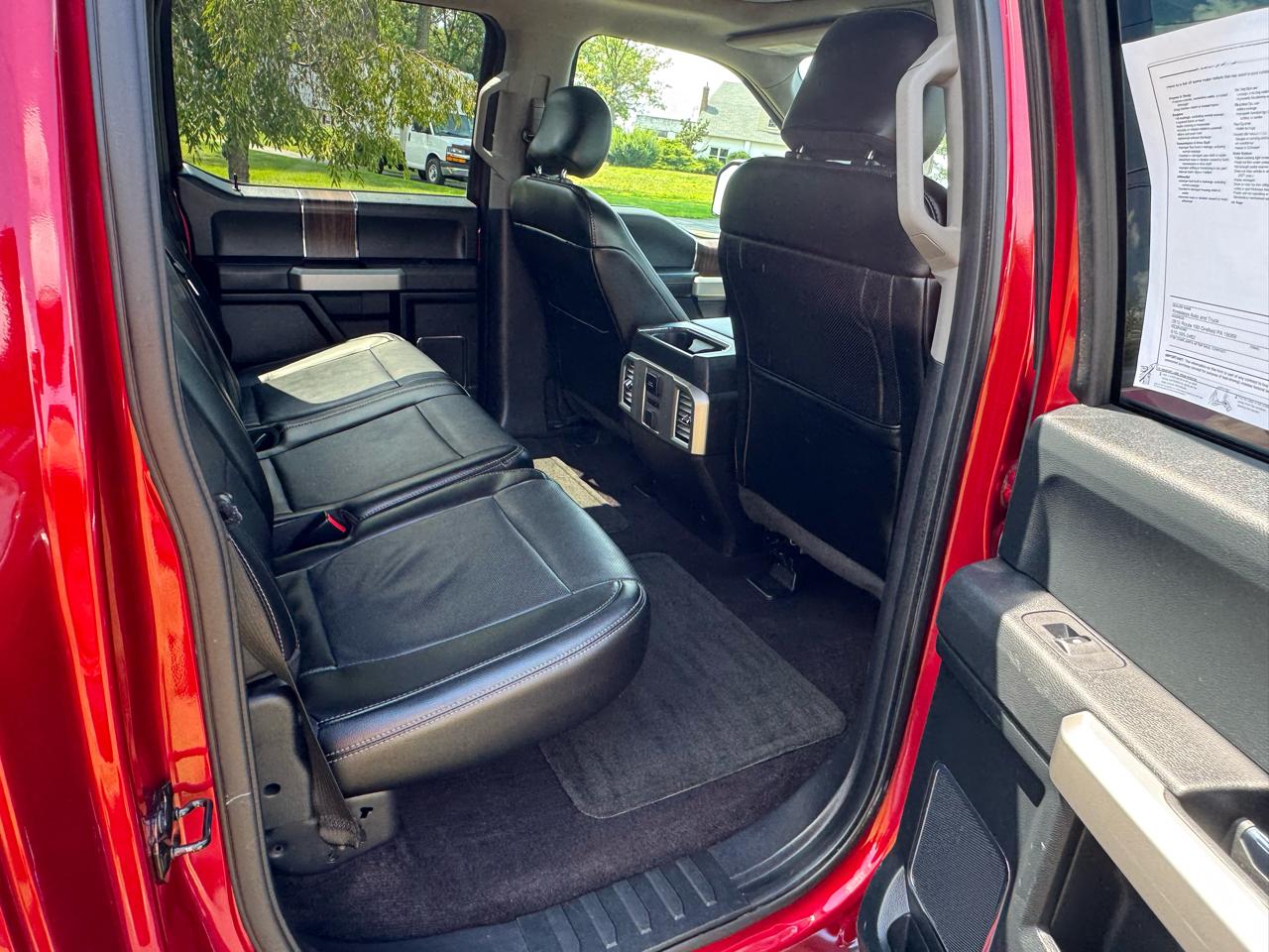 Ford F-150 4WD SuperCrew 145" Lariat 2016