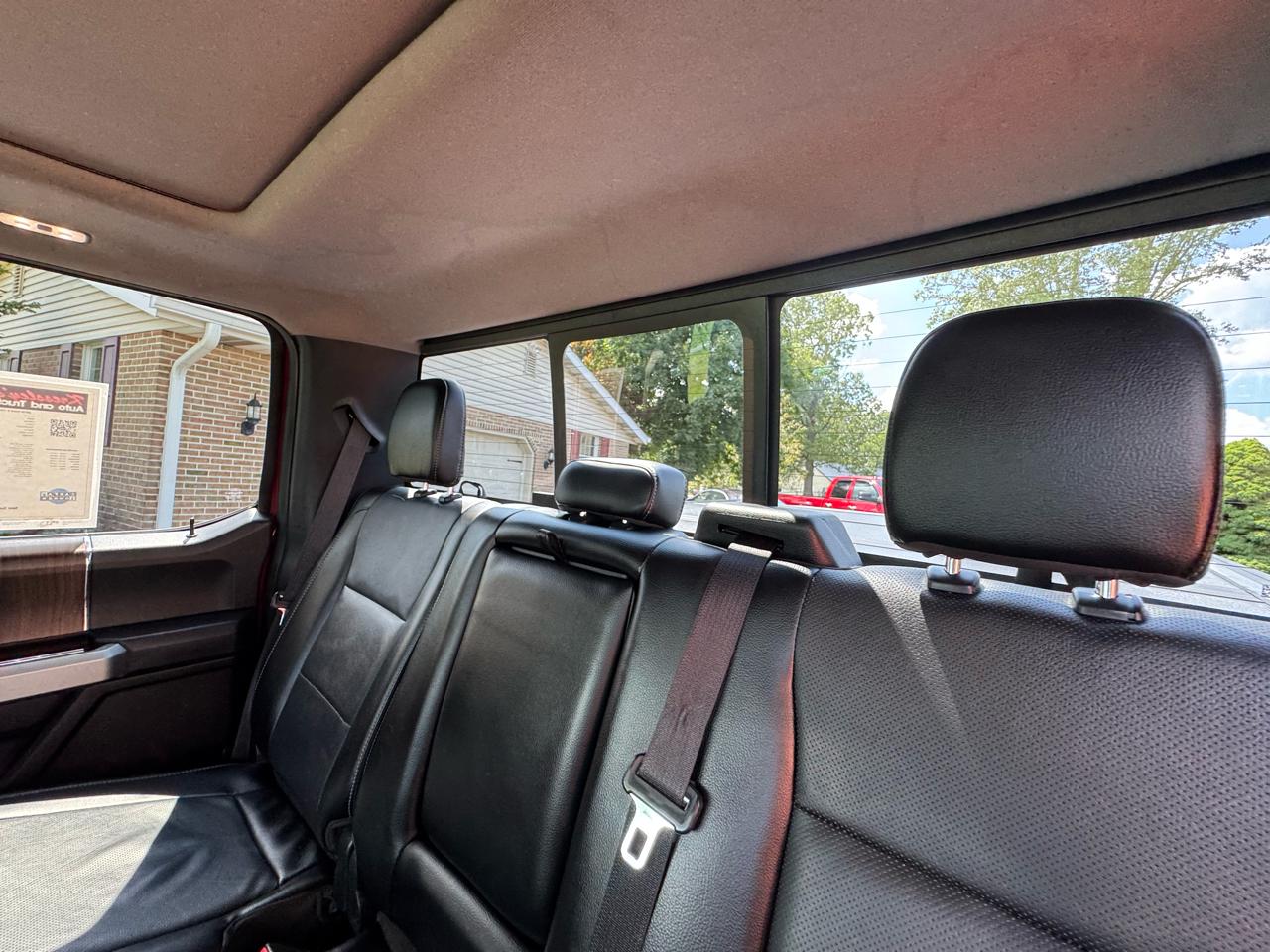 Ford F-150 4WD SuperCrew 145" Lariat 2016